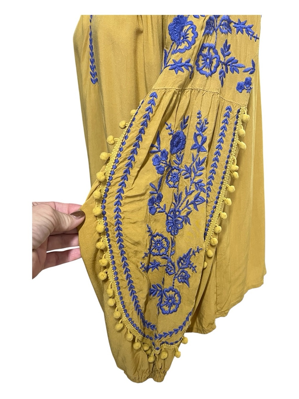 EUC Solitaire Goldenrod Embroidered Boho Peasant Blouse | Size M - Picture 4 of 8